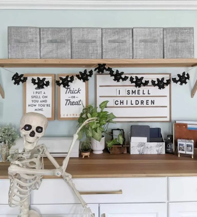 Hocus Pocus Home Office