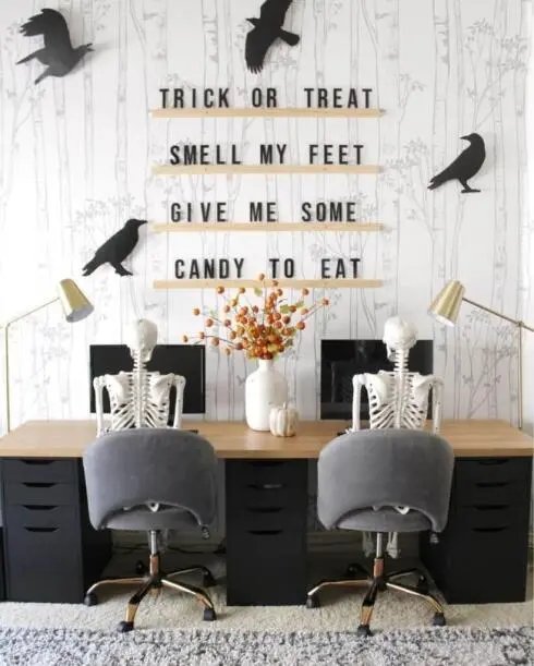 Letter Edge Decorations