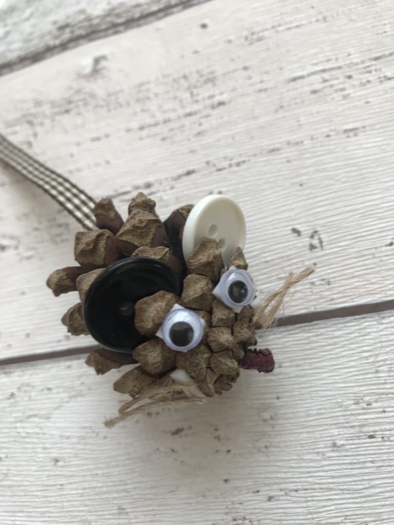 Pinecone Mouse Craft