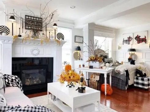 Plaid Tray with Pumpkins