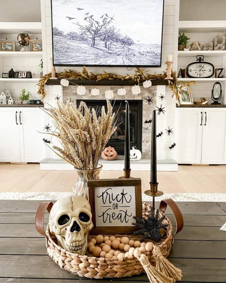 Seasonal Tray Decor