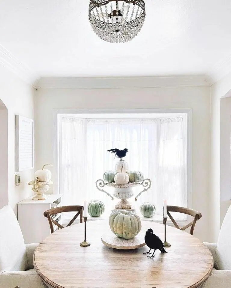Shabby Chic Halloween Decor