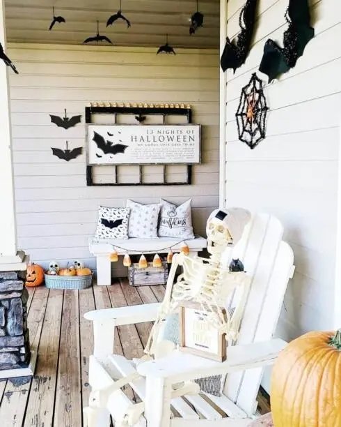 Skeletons and Cobwebs Display