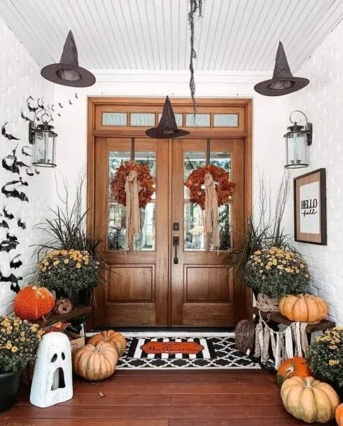 Witch Hats and Pumpkins Decorations