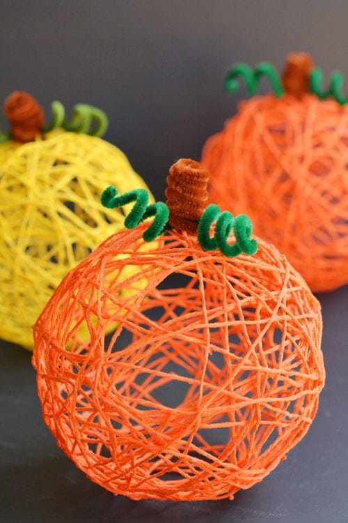 Yarn Lantern Decorations