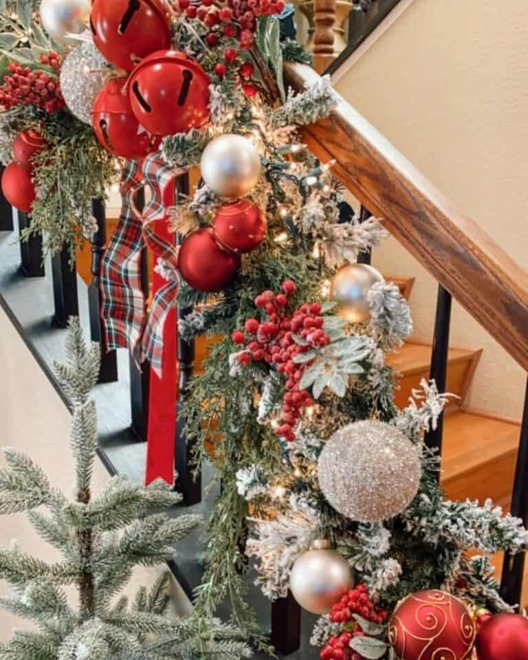 Banister Garland Ornaments