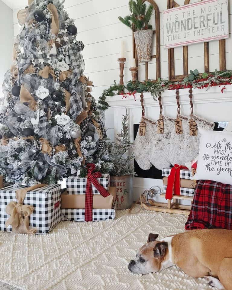Black White Plaid Tree