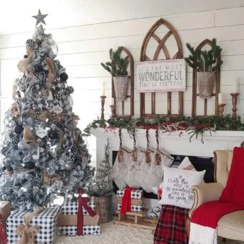 Black White Plaid Tree