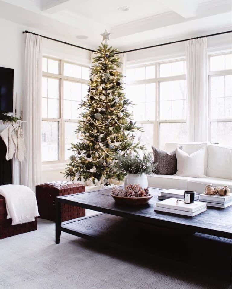 Black White Tree Decor
