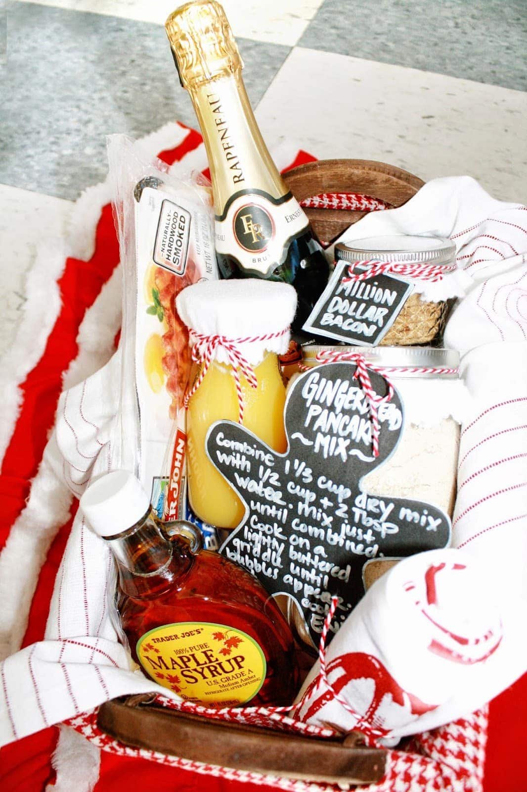 Breakfast Food Basket