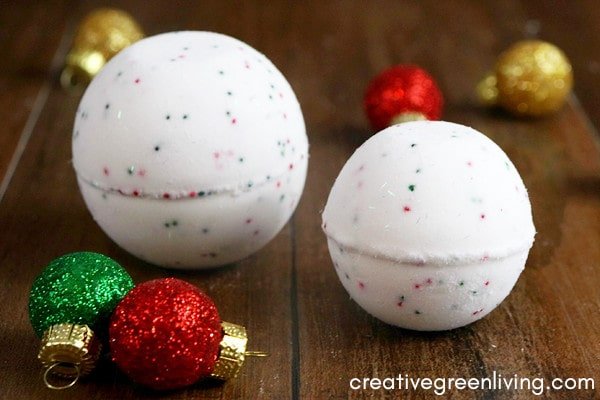Christmas Cake Bath Bombs