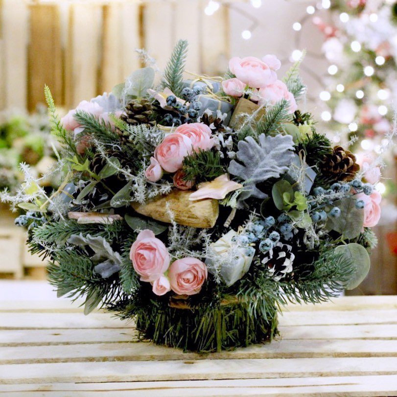Christmas Flower Centerpiece