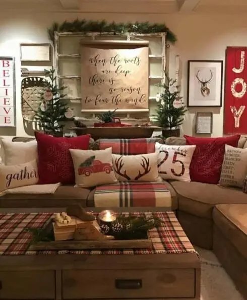 Christmas Pillow Arrangements