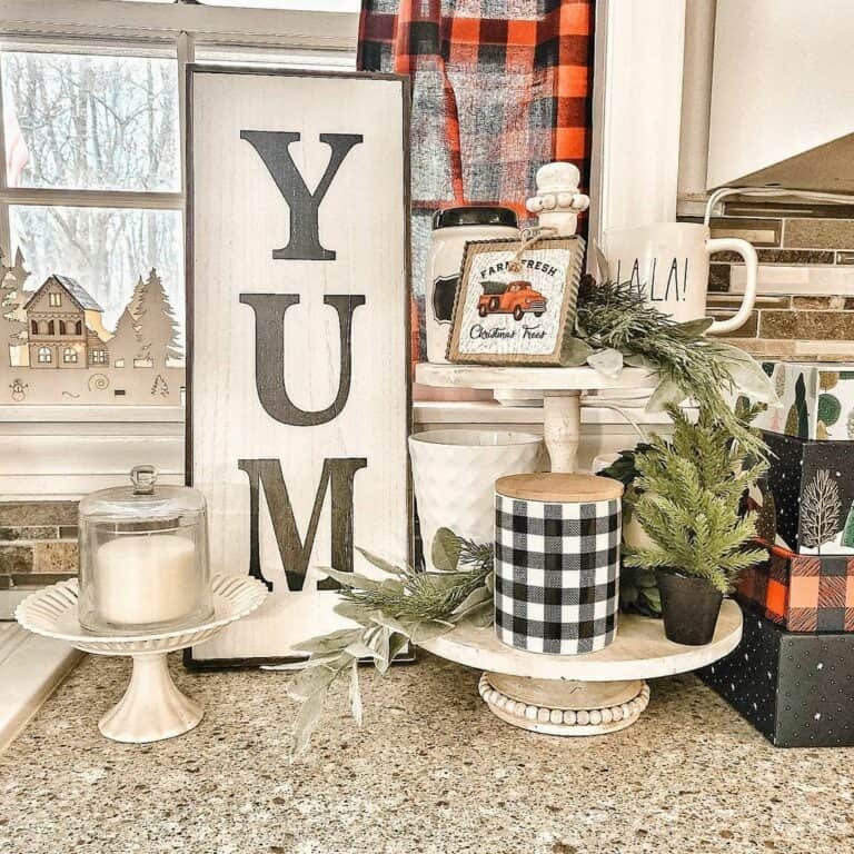 Farmhouse Kitchen Display