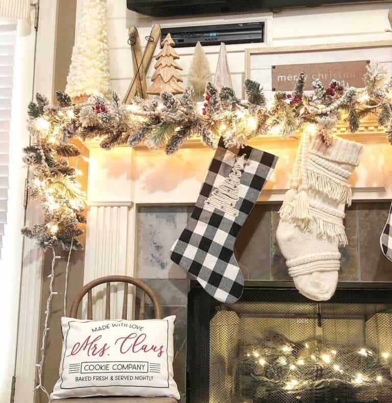 Farmhouse Mantel Stockings