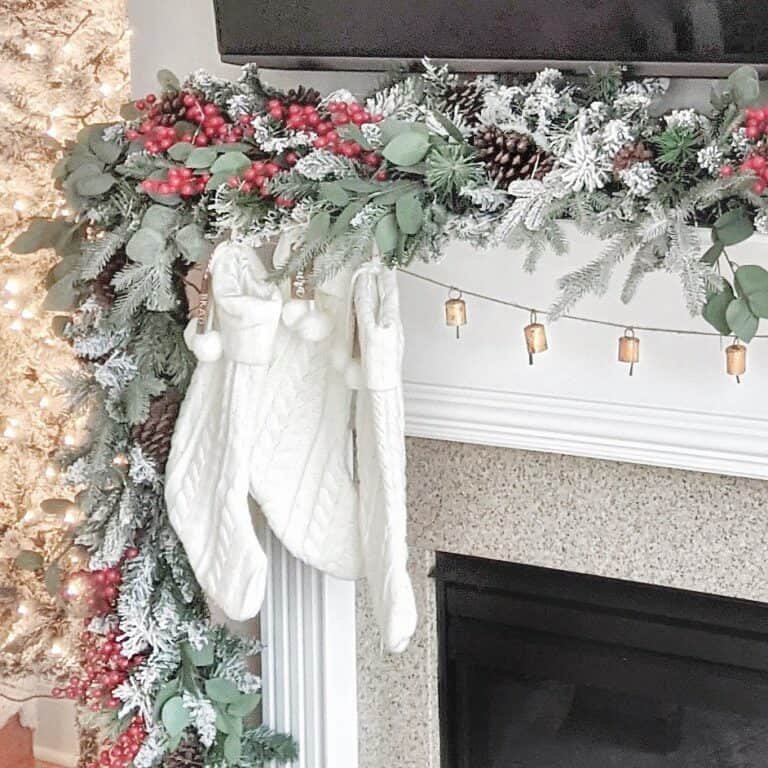 Holly Berry Garland