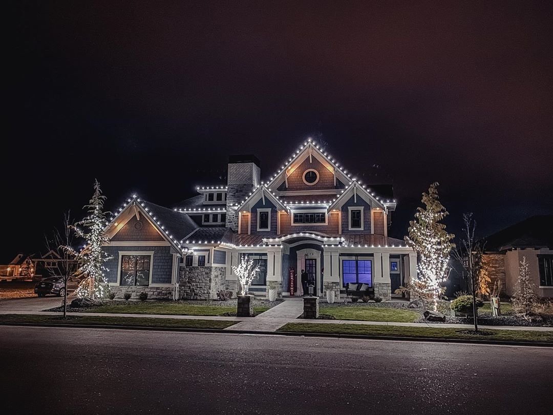 Icicle Light Installation