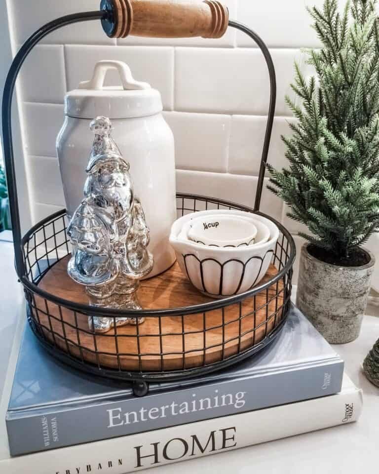 Metallic Kitchen Accents