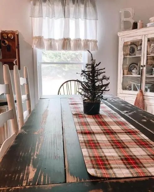 Plaid Christmas Runner
