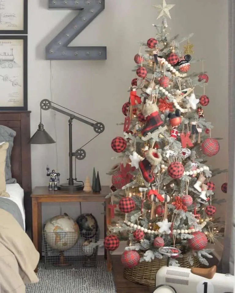 Plaid Ornament Tree