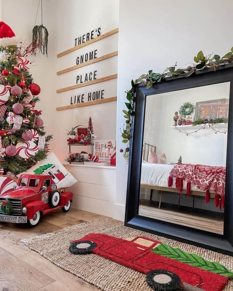Red Bedroom Tree