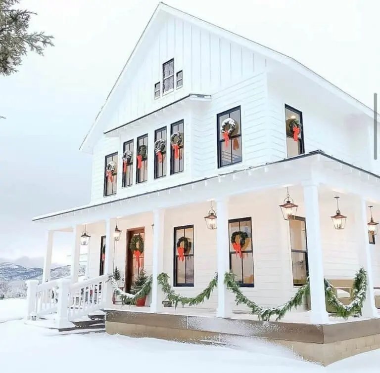 Red Bow Wreaths
