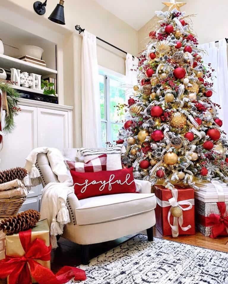 Red Gold Pinecone Tree