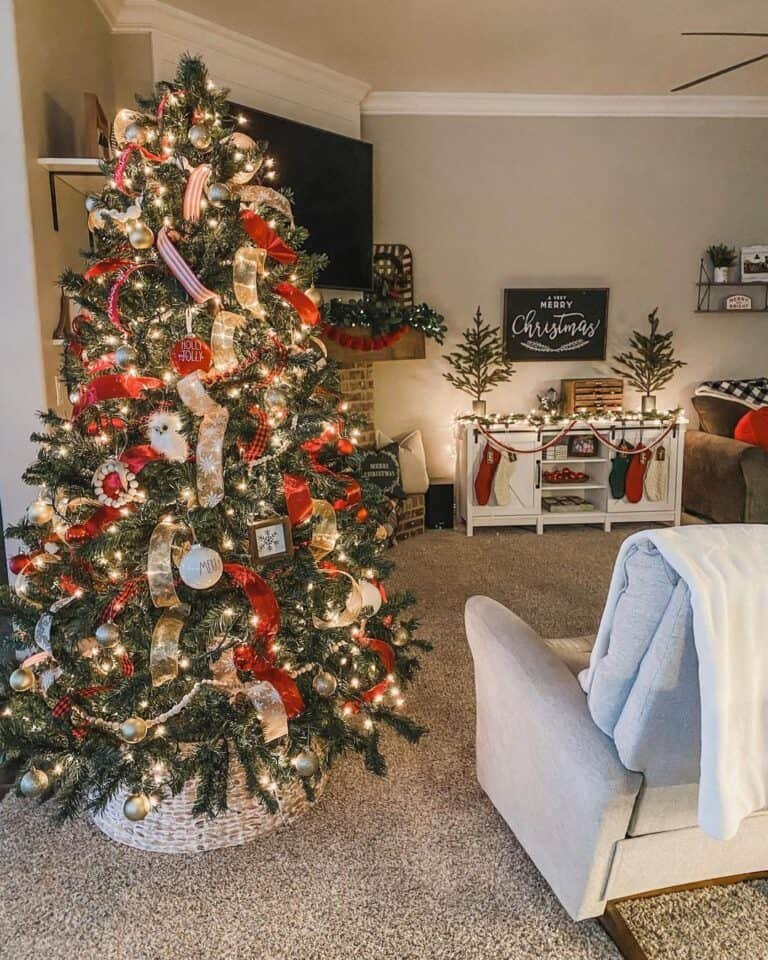 Red Gold Ribbon Tree