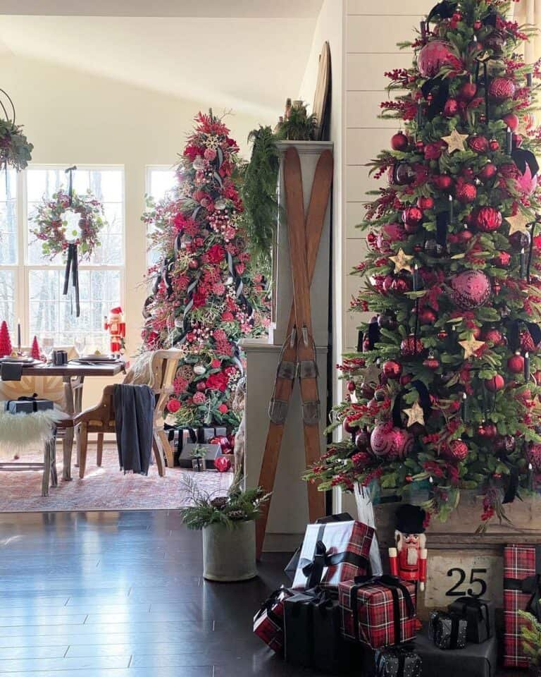 Red Gold Tree Decorations