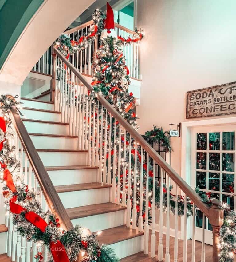 Red Green Garland
