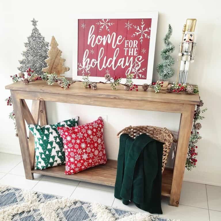 Red Green Holiday Console