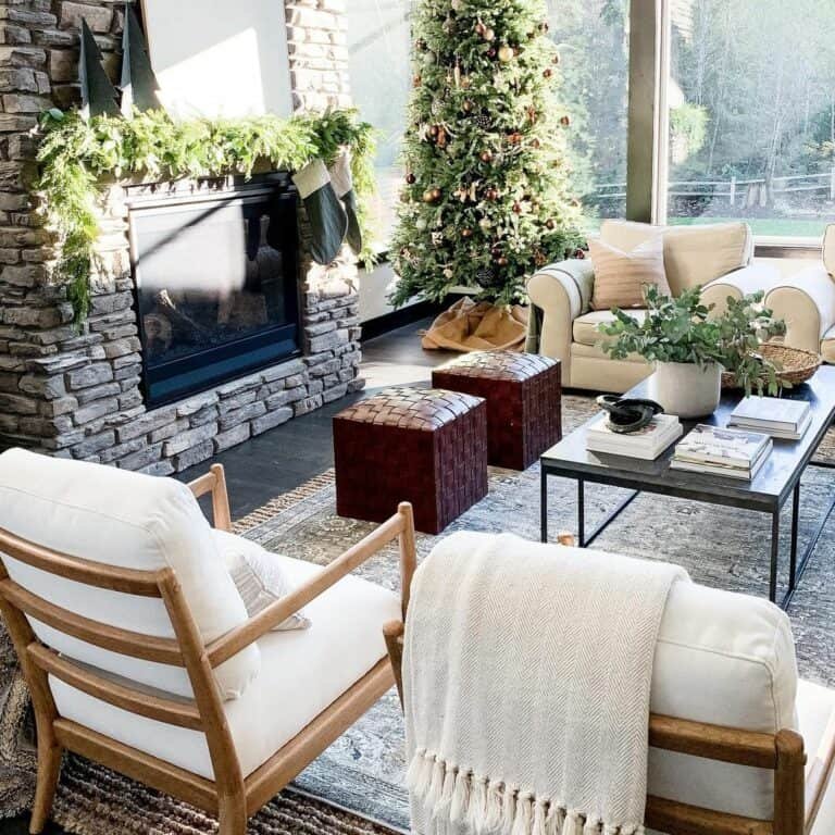 Red Green Mantel