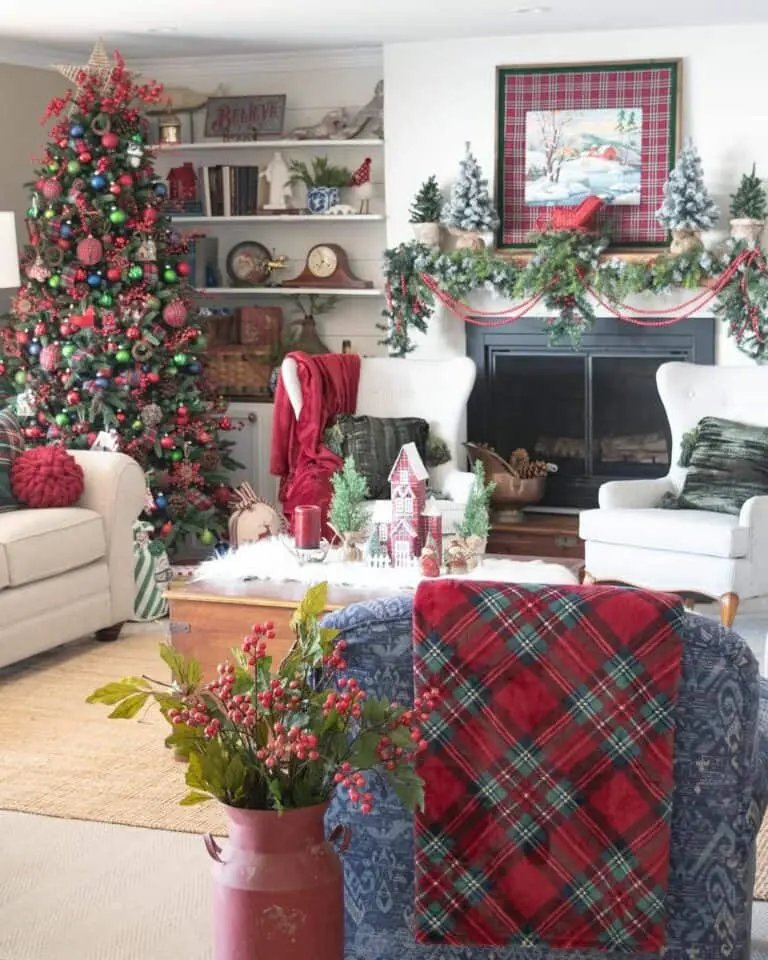 Red Green Plaid Room