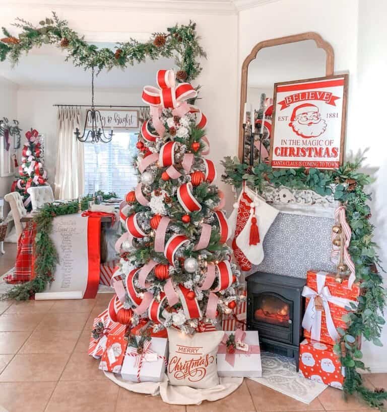 Red Ribbon Tree