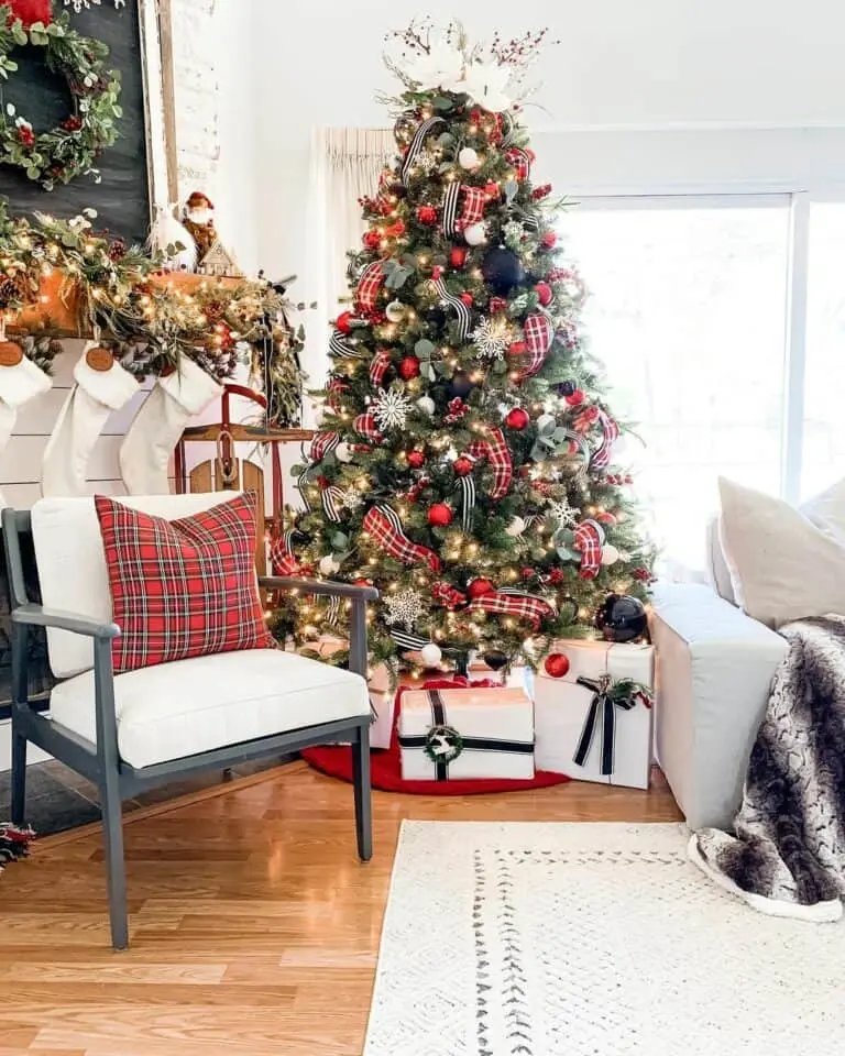 Red Tree Skirt