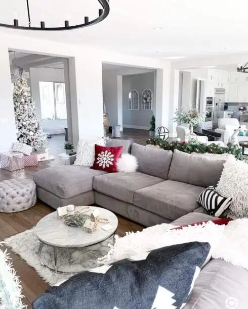 Red White Holiday Pillows