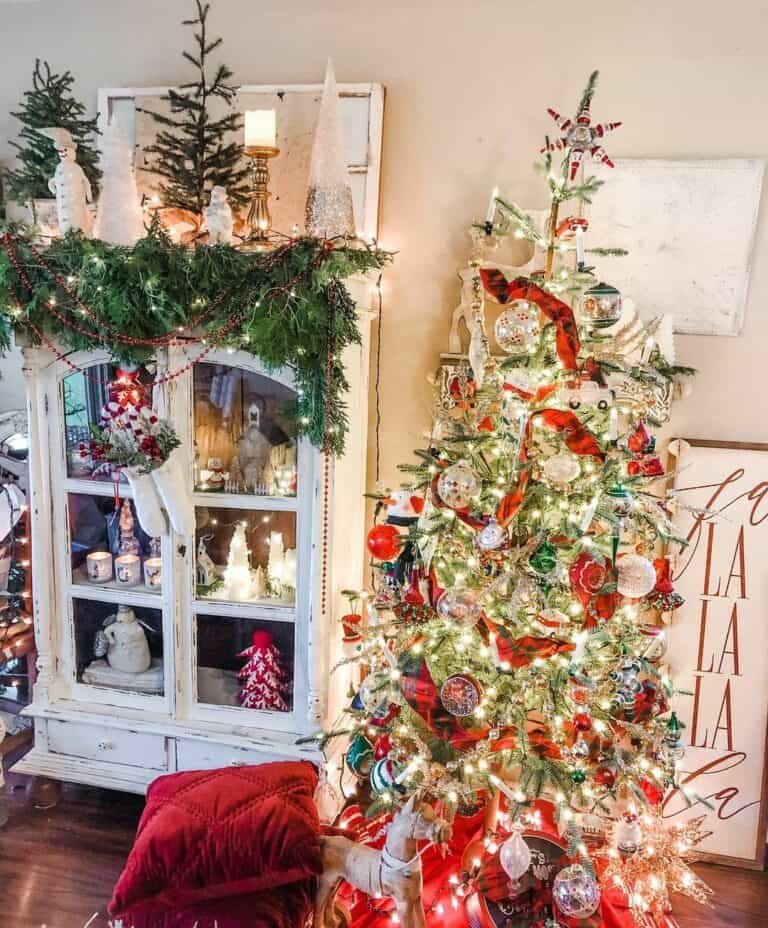 Red White Tree