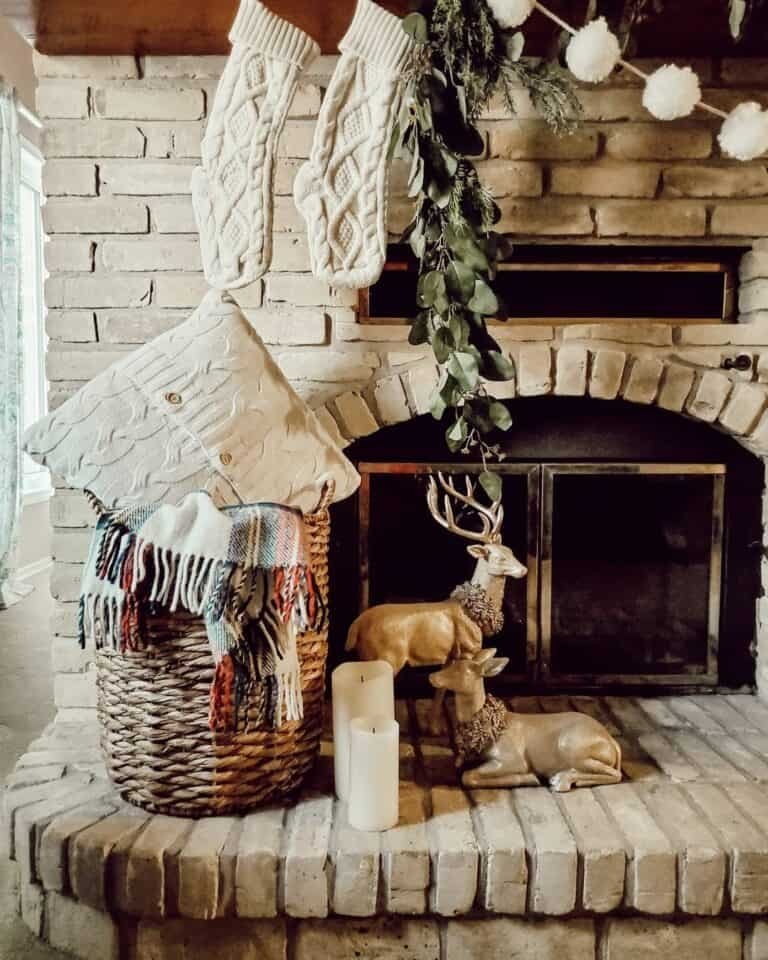 Reindeer Mantel Display
