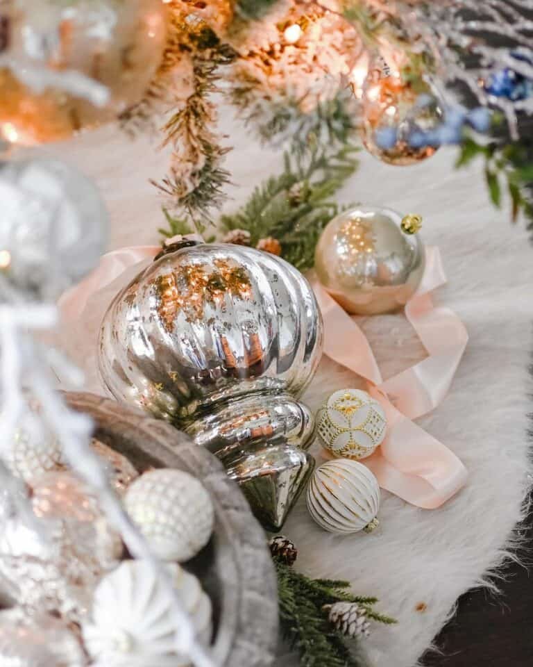 Silver Light Displays