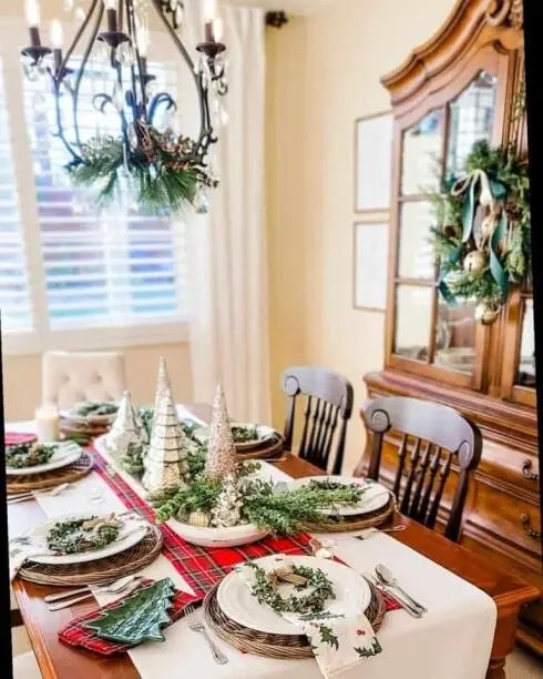 Silver Tree Plaid Runner