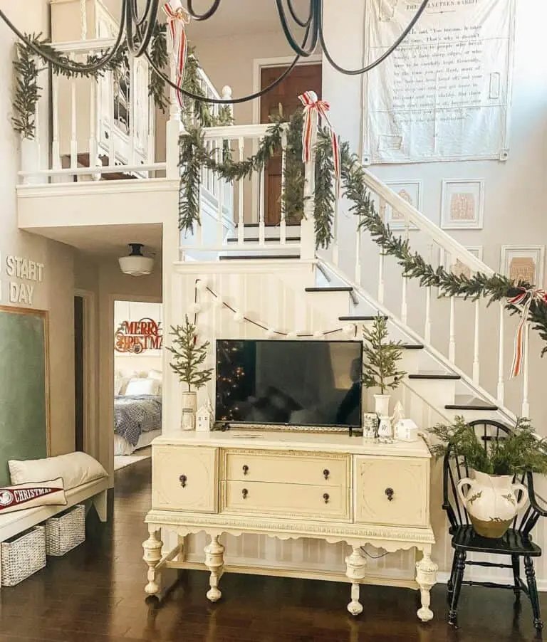 Striped Wall Console
