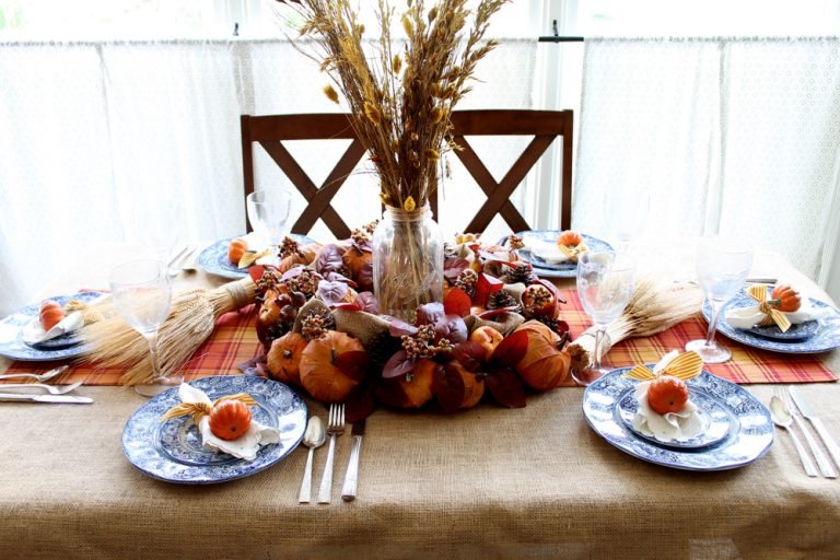 Thanksgiving Table Settings