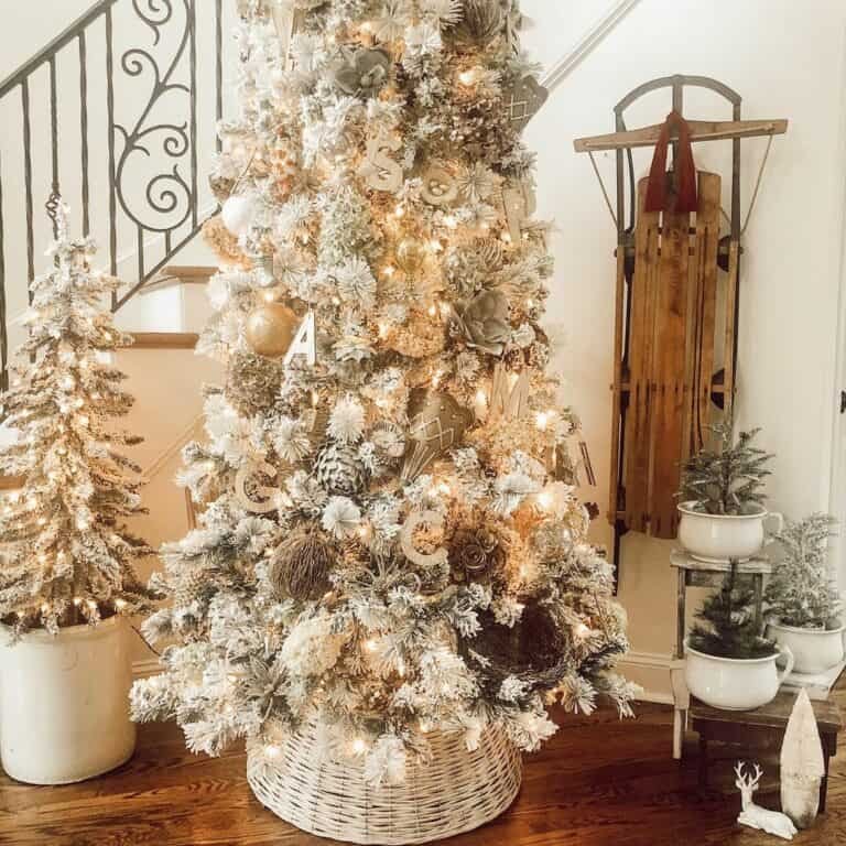 Vintage Entryway Display