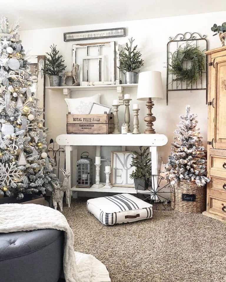 White Console Tree Display