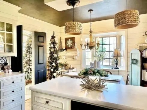 White Farmhouse Christmas