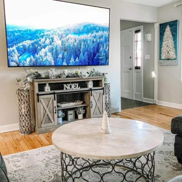 White Farmhouse Console