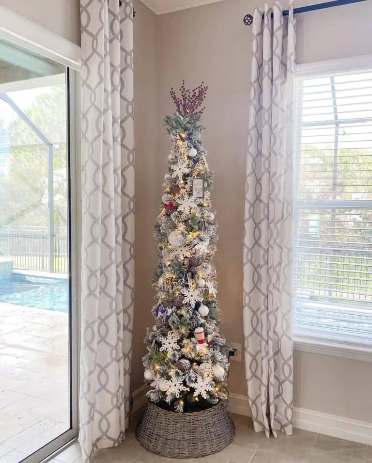 Wicker Tree Collar