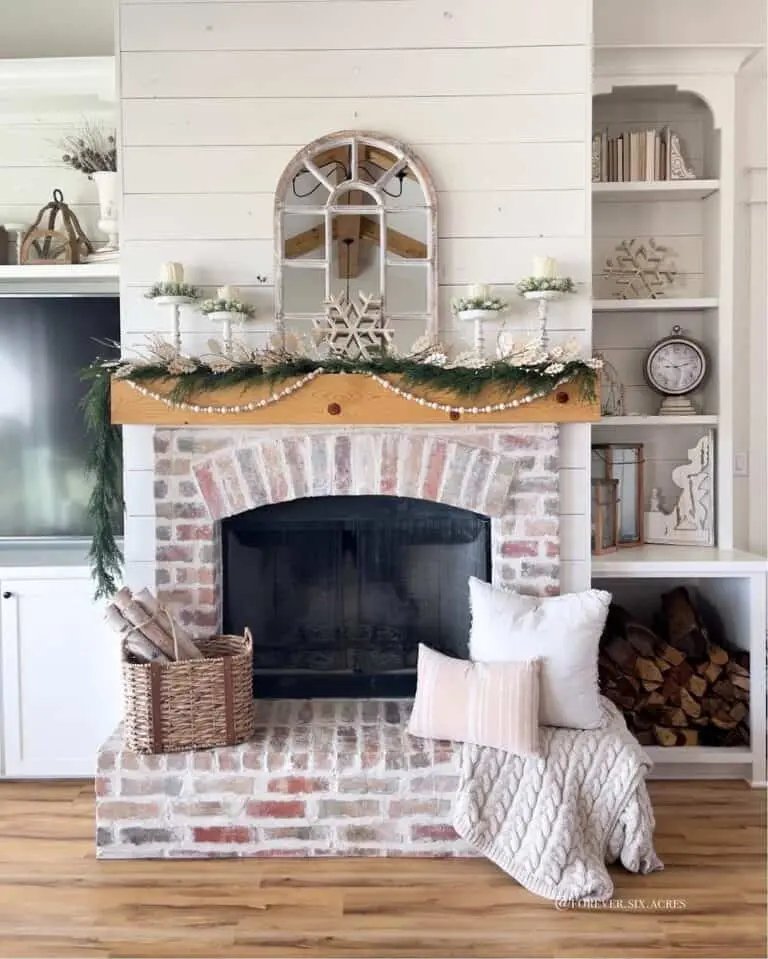 Wood Mantel Displays