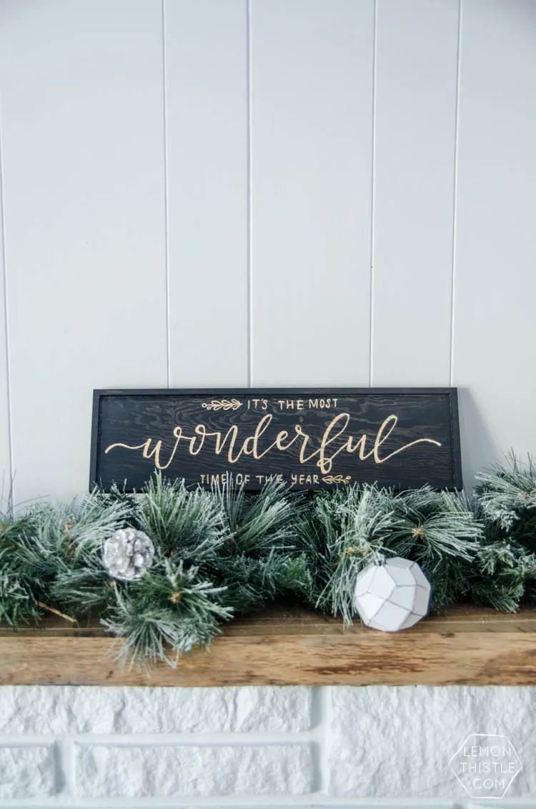 Wooden Holiday Sign