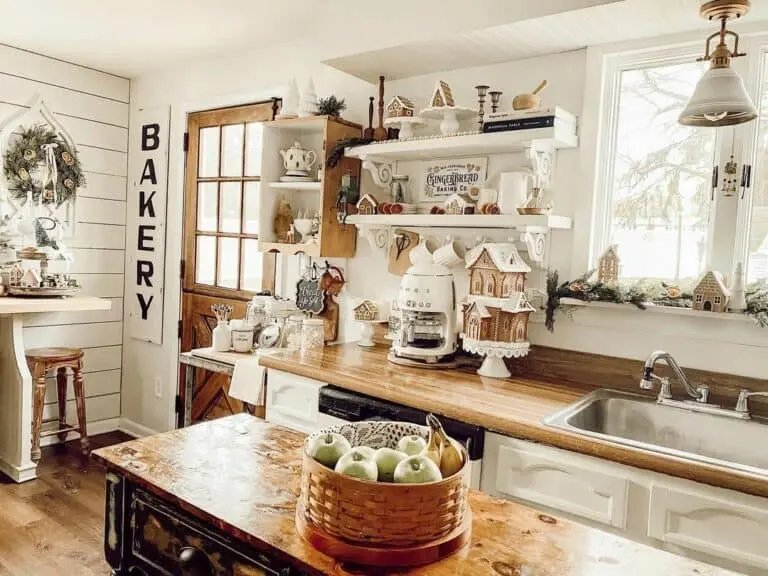 Wooden Kitchen Christmas